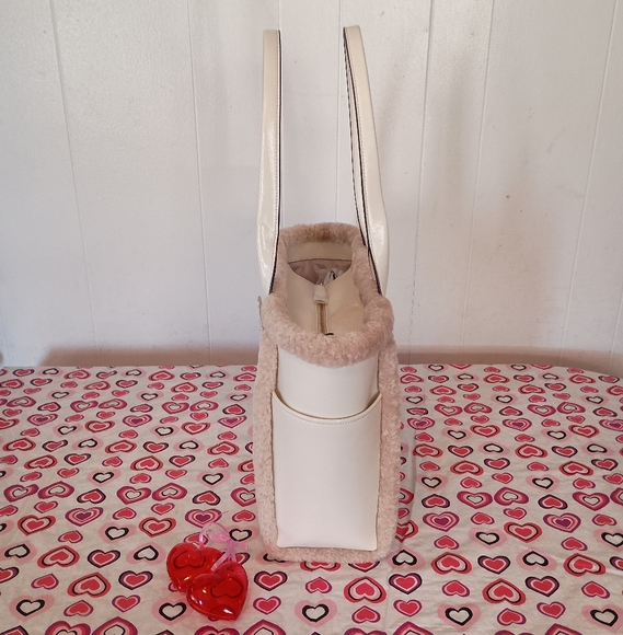 SOLD- Kate Spade Meringue Cream Off White Shearling Trim Large Tote Bag Purse - Picture 4 of 16